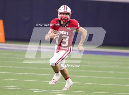 Thumbnail 1 in Glen Rose vs. Pleasant Grove (UIL 4A Area Playoff) photogallery.
