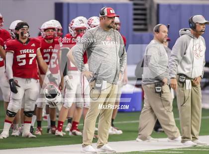 Thumbnail 3 in Glen Rose vs. Pleasant Grove (UIL 4A Area Playoff) photogallery.