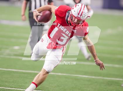 Thumbnail 1 in Glen Rose vs. Pleasant Grove (UIL 4A Area Playoff) photogallery.
