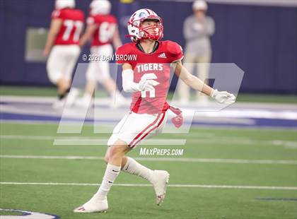 Thumbnail 3 in Glen Rose vs. Pleasant Grove (UIL 4A Area Playoff) photogallery.