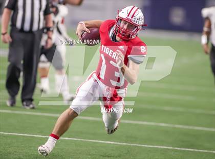 Thumbnail 1 in Glen Rose vs. Pleasant Grove (UIL 4A Area Playoff) photogallery.