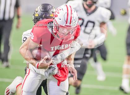 Thumbnail 1 in Glen Rose vs. Pleasant Grove (UIL 4A Area Playoff) photogallery.