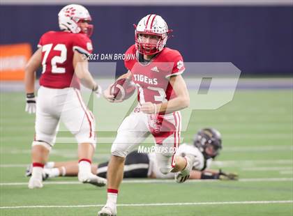 Thumbnail 2 in Glen Rose vs. Pleasant Grove (UIL 4A Area Playoff) photogallery.