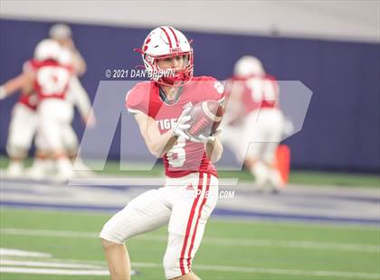 Thumbnail 3 in Glen Rose vs. Pleasant Grove (UIL 4A Area Playoff) photogallery.