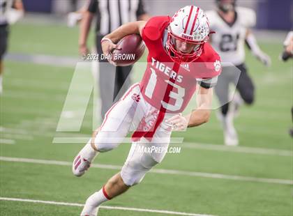Thumbnail 3 in Glen Rose vs. Pleasant Grove (UIL 4A Area Playoff) photogallery.
