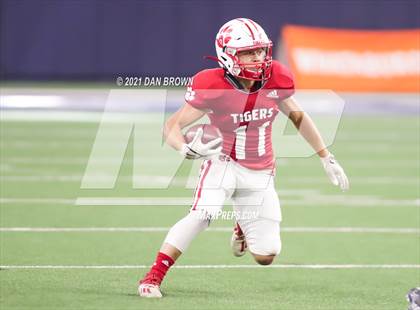 Thumbnail 1 in Glen Rose vs. Pleasant Grove (UIL 4A Area Playoff) photogallery.
