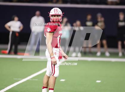 Thumbnail 1 in Glen Rose vs. Pleasant Grove (UIL 4A Area Playoff) photogallery.