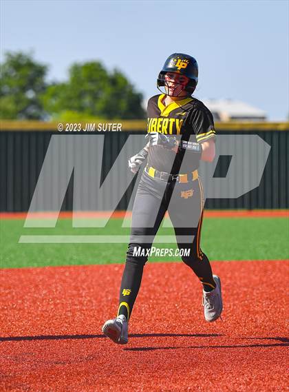 Thumbnail 3 in Burnet vs Liberty (UIL 4A Reg III Semifinal) photogallery.