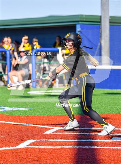 Thumbnail 3 in Burnet vs Liberty (UIL 4A Reg III Semifinal) photogallery.