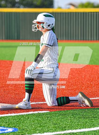 Thumbnail 1 in Burnet vs Liberty (UIL 4A Reg III Semifinal) photogallery.