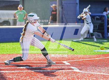 Thumbnail 2 in Burnet vs Liberty (UIL 4A Reg III Semifinal) photogallery.