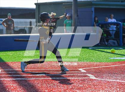 Thumbnail 2 in Burnet vs Liberty (UIL 4A Reg III Semifinal) photogallery.