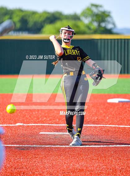 Thumbnail 2 in Burnet vs Liberty (UIL 4A Reg III Semifinal) photogallery.