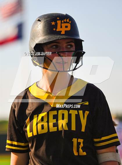 Thumbnail 3 in Burnet vs Liberty (UIL 4A Reg III Semifinal) photogallery.