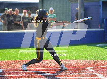 Thumbnail 3 in Burnet vs Liberty (UIL 4A Reg III Semifinal) photogallery.