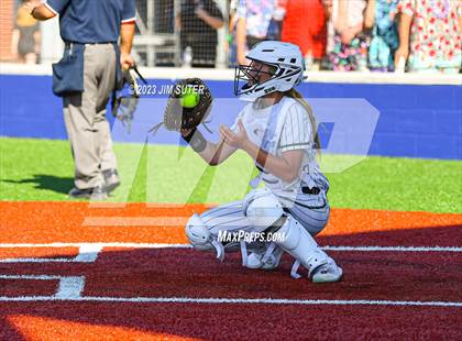 Thumbnail 1 in Burnet vs Liberty (UIL 4A Reg III Semifinal) photogallery.