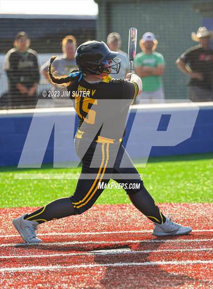 Thumbnail 2 in Burnet vs Liberty (UIL 4A Reg III Semifinal) photogallery.