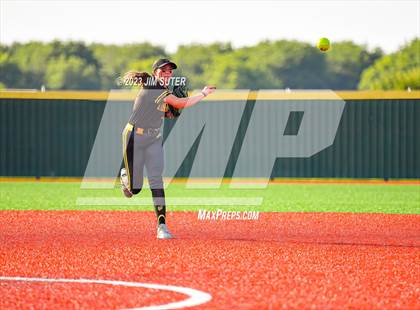 Thumbnail 3 in Burnet vs Liberty (UIL 4A Reg III Semifinal) photogallery.