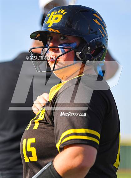 Thumbnail 3 in Burnet vs Liberty (UIL 4A Reg III Semifinal) photogallery.