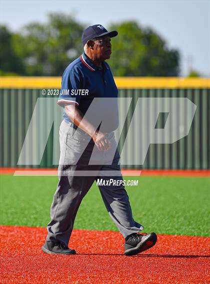 Thumbnail 3 in Burnet vs Liberty (UIL 4A Reg III Semifinal) photogallery.