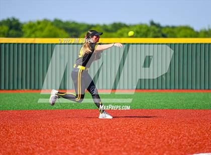 Thumbnail 3 in Burnet vs Liberty (UIL 4A Reg III Semifinal) photogallery.