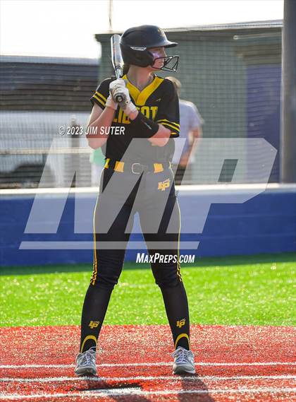 Thumbnail 3 in Burnet vs Liberty (UIL 4A Reg III Semifinal) photogallery.