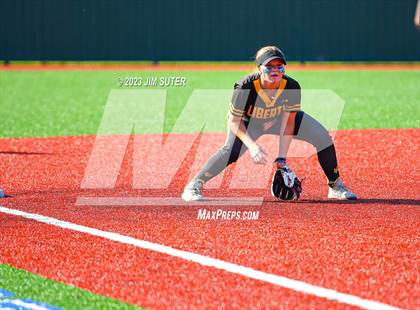 Thumbnail 1 in Burnet vs Liberty (UIL 4A Reg III Semifinal) photogallery.