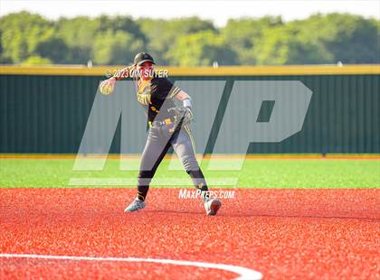 Thumbnail 3 in Burnet vs Liberty (UIL 4A Reg III Semifinal) photogallery.