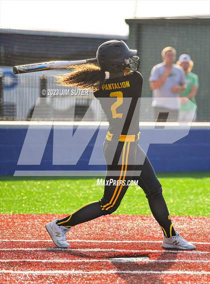Thumbnail 2 in Burnet vs Liberty (UIL 4A Reg III Semifinal) photogallery.