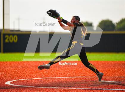 Thumbnail 3 in Burnet vs Liberty (UIL 4A Reg III Semifinal) photogallery.
