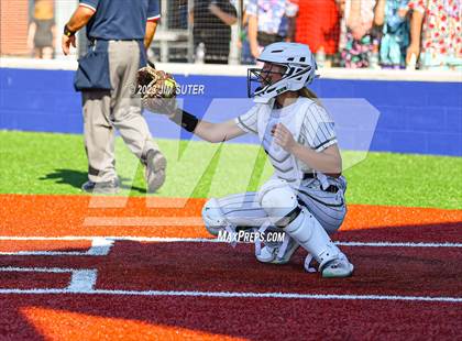 Thumbnail 3 in Burnet vs Liberty (UIL 4A Reg III Semifinal) photogallery.
