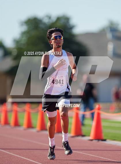 Thumbnail 1 in UIL Cross Country 5A District 9 Championships photogallery.