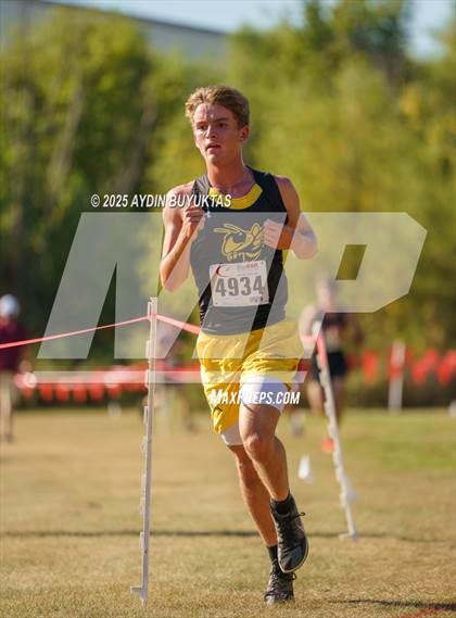 Thumbnail 1 in UIL Cross Country 5A District 9 Championships photogallery.