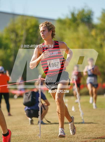Thumbnail 1 in UIL Cross Country 5A District 9 Championships photogallery.