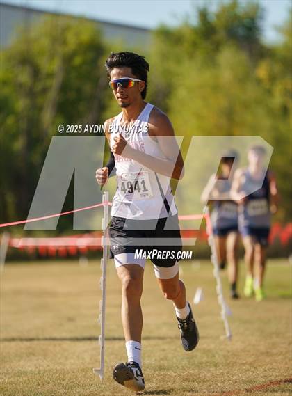 Thumbnail 2 in UIL Cross Country 5A District 9 Championships photogallery.