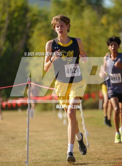 Thumbnail 1 in UIL Cross Country 5A District 9 Championships photogallery.