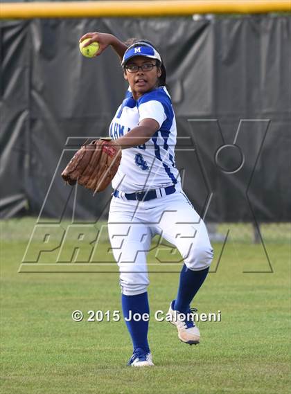 Thumbnail 2 in MacArthur [Douglas] vs O'Connor (UIL 6A Area Playoff) photogallery.