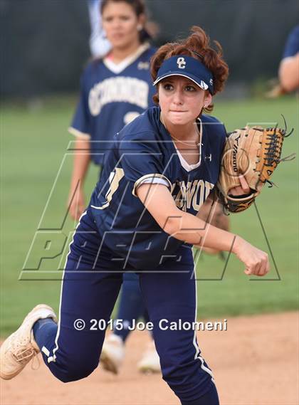 Thumbnail 1 in MacArthur [Douglas] vs O'Connor (UIL 6A Area Playoff) photogallery.