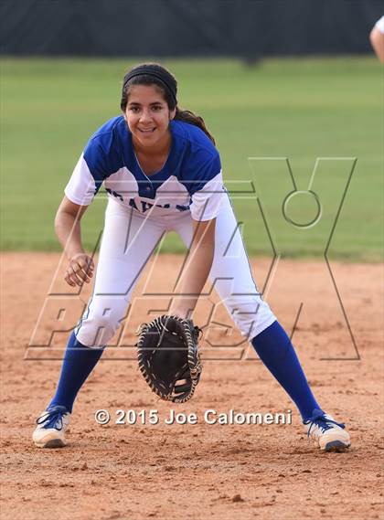 Thumbnail 2 in MacArthur [Douglas] vs O'Connor (UIL 6A Area Playoff) photogallery.