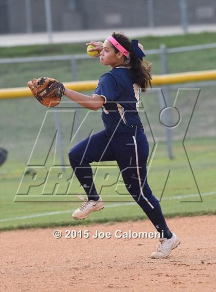 Thumbnail 3 in MacArthur [Douglas] vs O'Connor (UIL 6A Area Playoff) photogallery.
