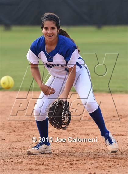 Thumbnail 3 in MacArthur [Douglas] vs O'Connor (UIL 6A Area Playoff) photogallery.