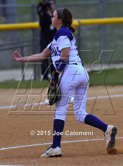 Thumbnail 2 in MacArthur [Douglas] vs O'Connor (UIL 6A Area Playoff) photogallery.