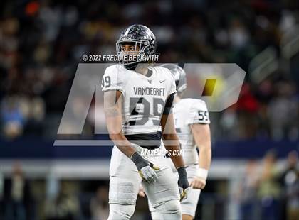 Thumbnail 2 in Vandegrift vs. DeSoto (UIL 6A D2 Final) photogallery.