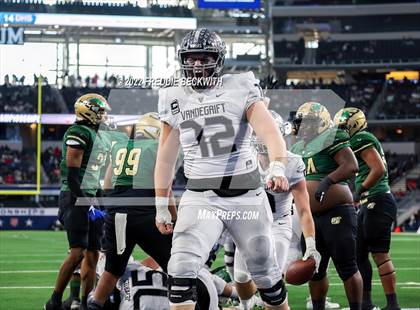 Thumbnail 3 in Vandegrift vs. DeSoto (UIL 6A D2 Final) photogallery.