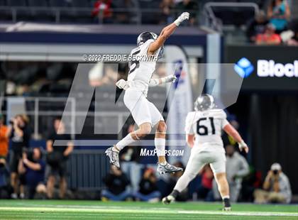 Thumbnail 2 in Vandegrift vs. DeSoto (UIL 6A D2 Final) photogallery.