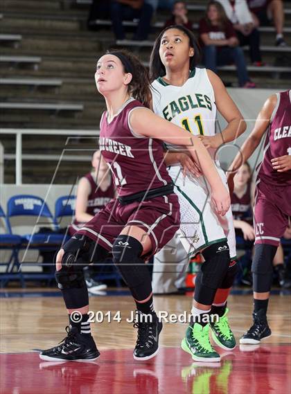 Thumbnail 1 in Clear Creek vs. Cypress Falls (McDonald's Texas Invitational) photogallery.