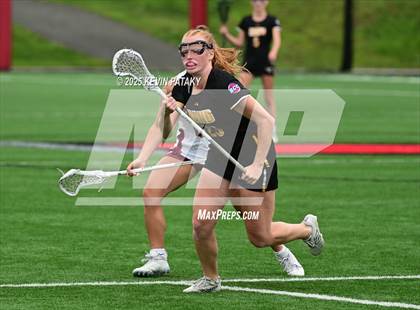 Thumbnail 3 in Daniel Hand vs. New Fairfield (CIAC Class M Final) photogallery.