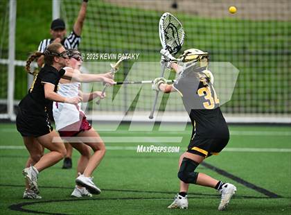 Thumbnail 2 in Daniel Hand vs. New Fairfield (CIAC Class M Final) photogallery.