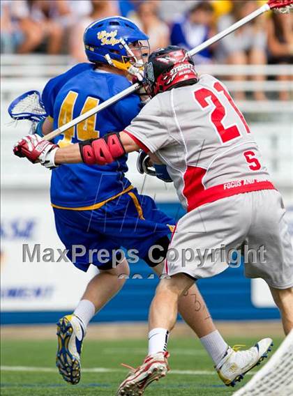 Thumbnail 3 in West Islip vs Syosset (NYSPHSAA Class A Regional Final) photogallery.