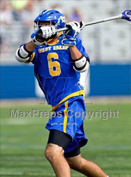 Thumbnail 3 in West Islip vs Syosset (NYSPHSAA Class A Regional Final) photogallery.
